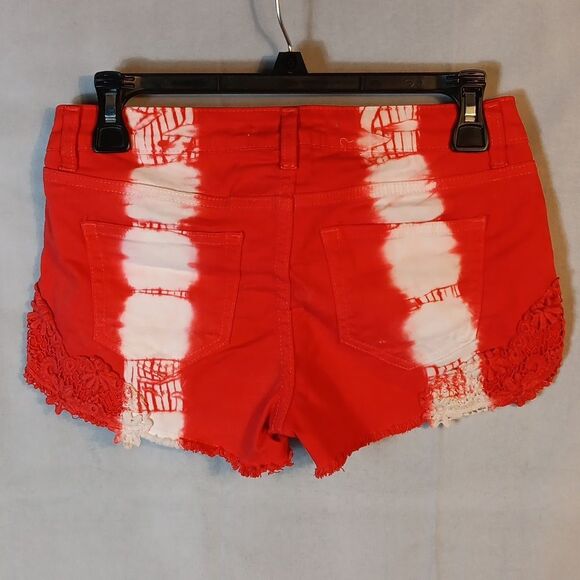 Red and White Tie-Dye Jean Shorts - Picture 2 of 5
